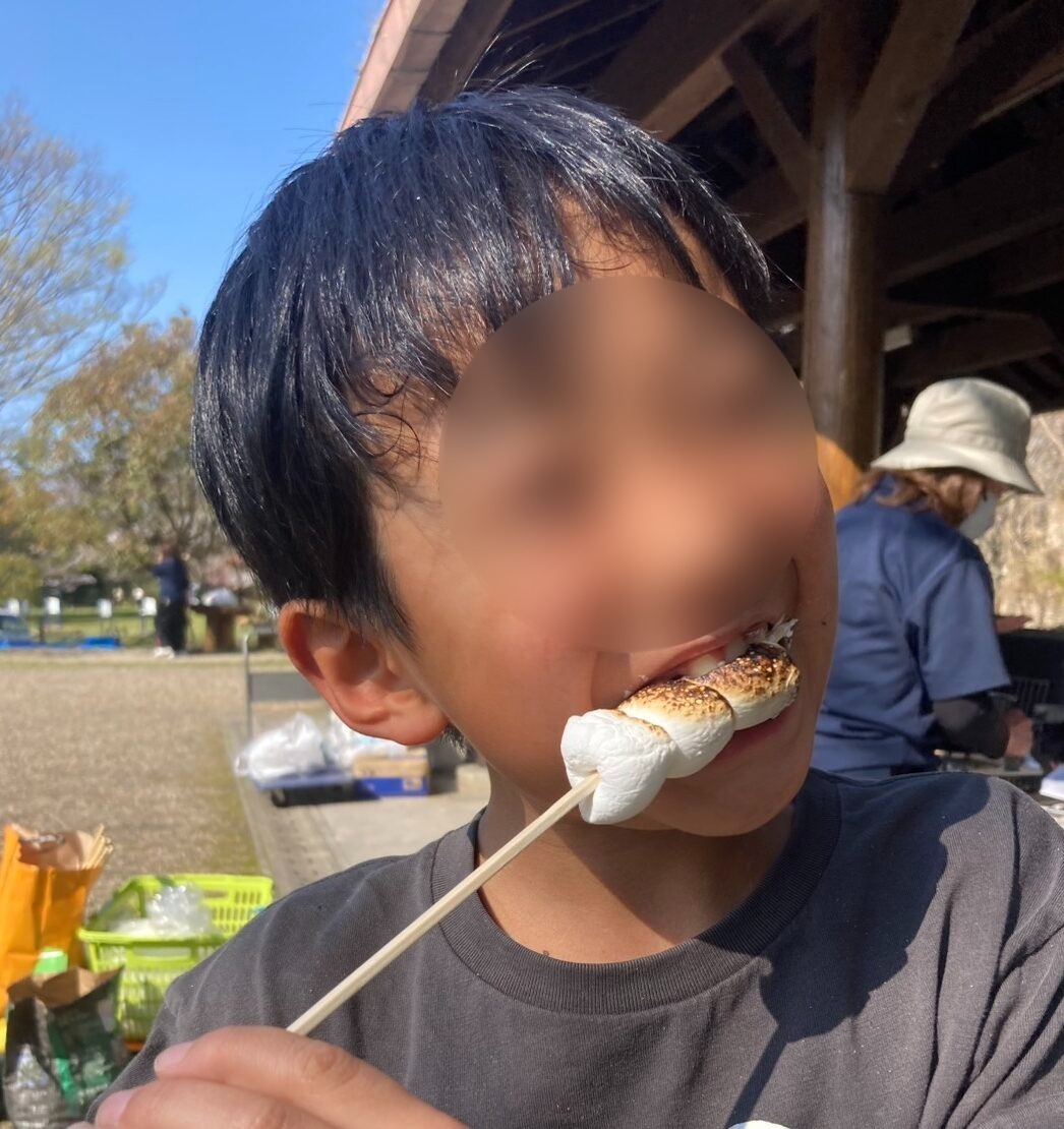 春の おやつは 桜のしたで
